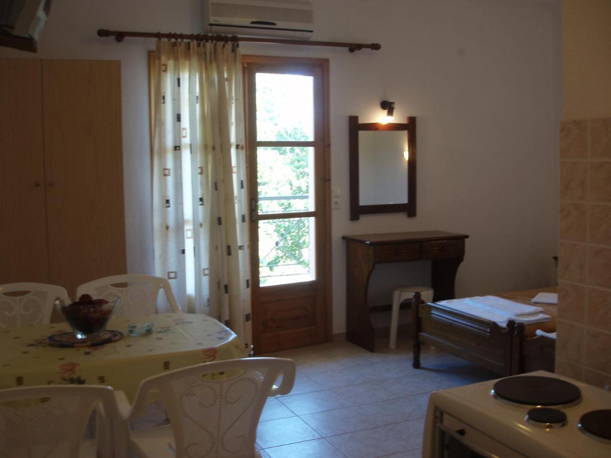 Skiathos Studios Hl Exterior photo